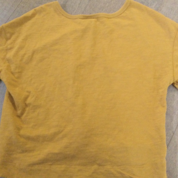 Girls cropped twist front shirt (appears more orange than in the photo) - Picture 2 of 3